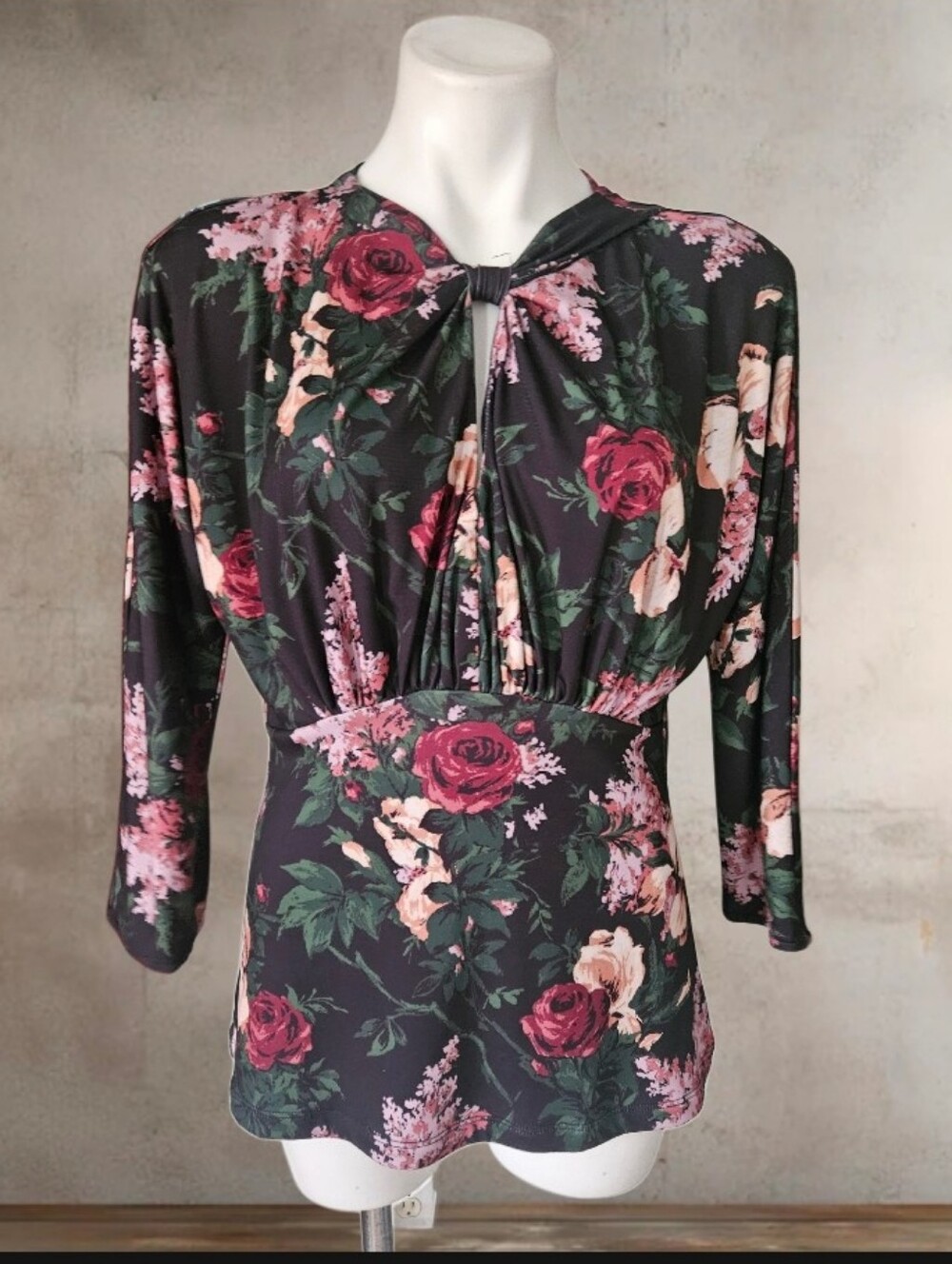 Laura Byrnes Floral Keyhole Blouse in Black with Pink Roses XL